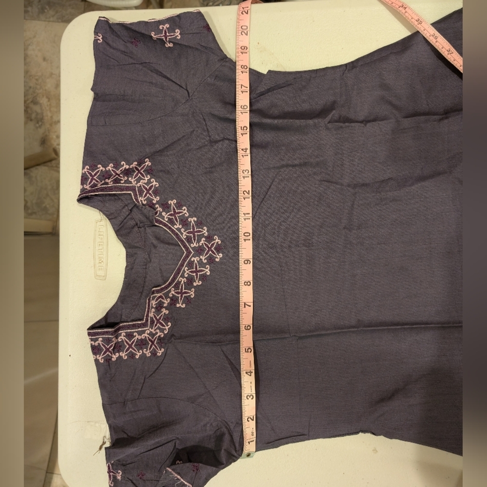 Embroidered purple (Eggplant Color)